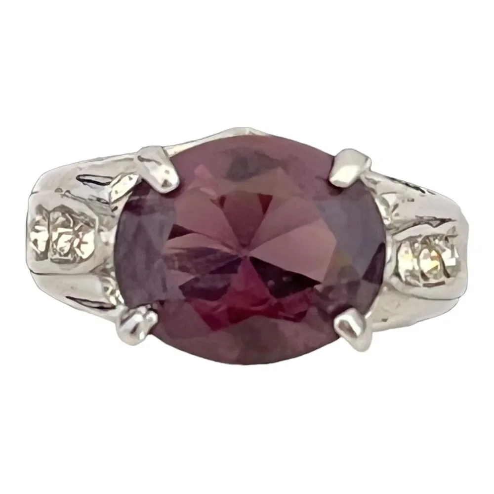 Vintage 1980s Cocktail Ring Purple Glass Rhinestone Silver Tone - 5K